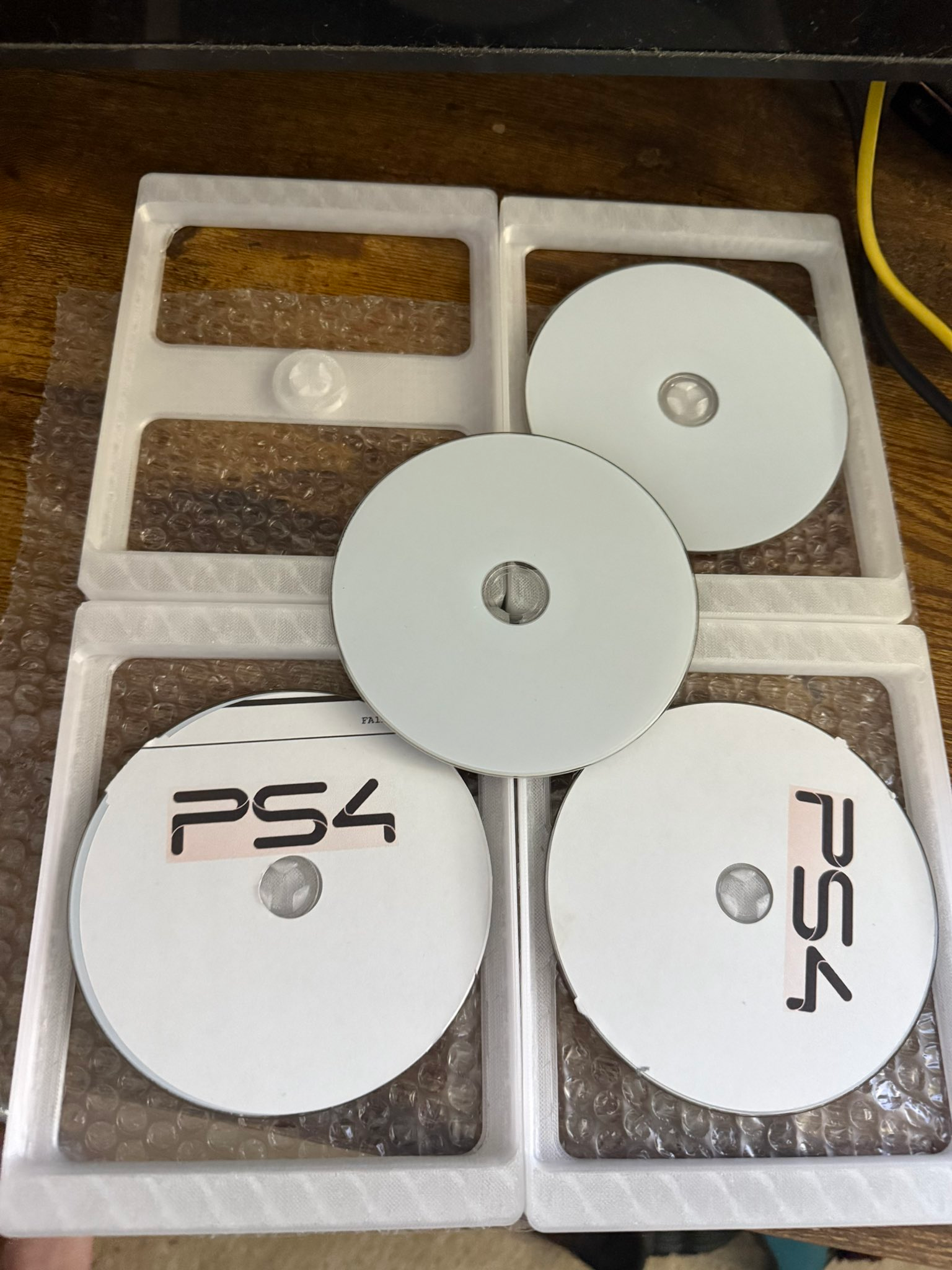 Blu-ray disc holder/insert